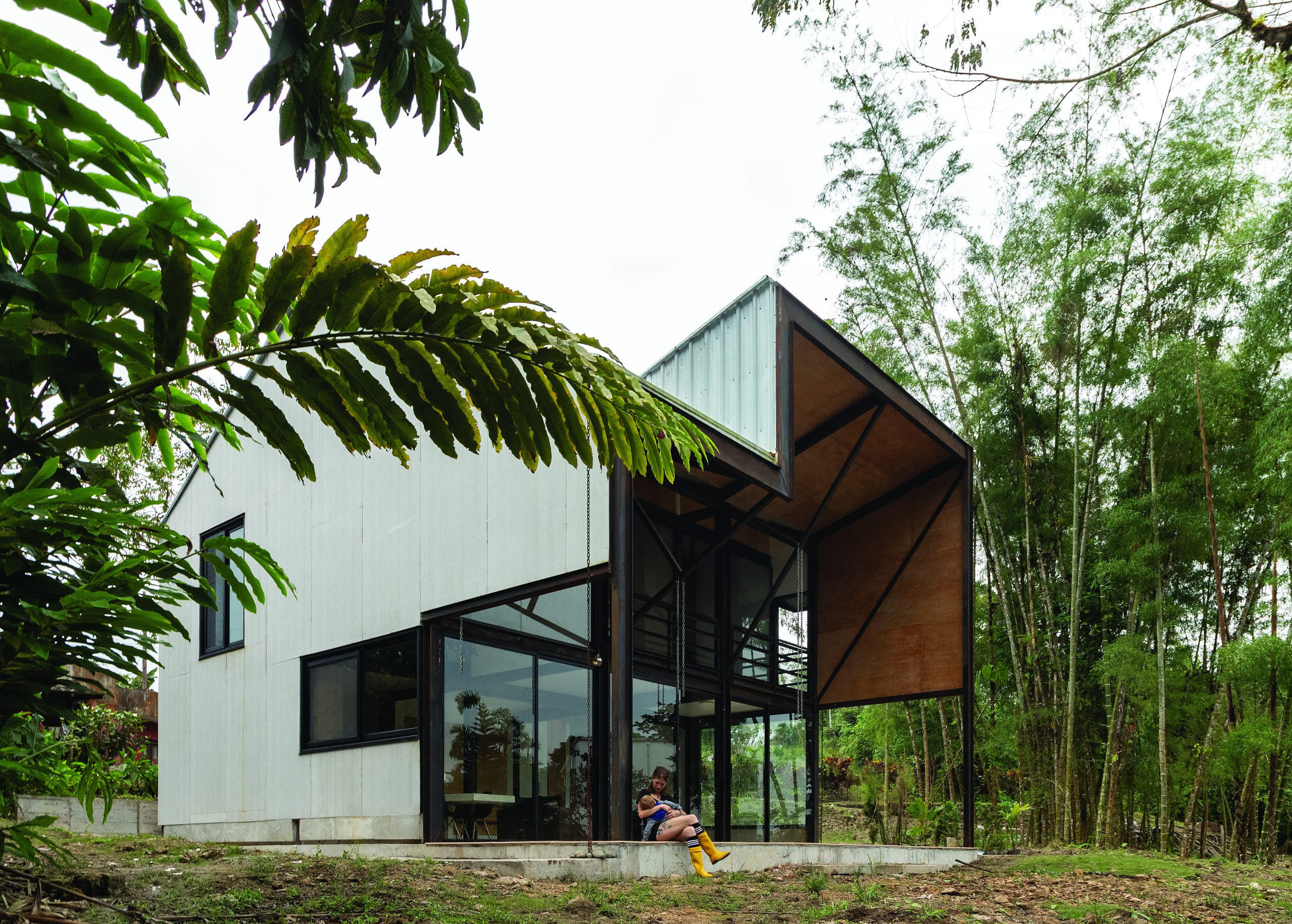 Casa Ilona: eficacia y diseño en el Chocó Andino